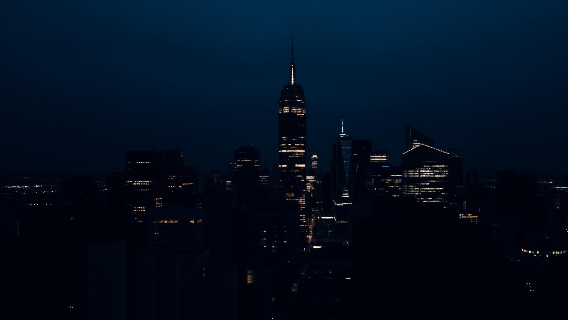 Ciudad financiera de noche